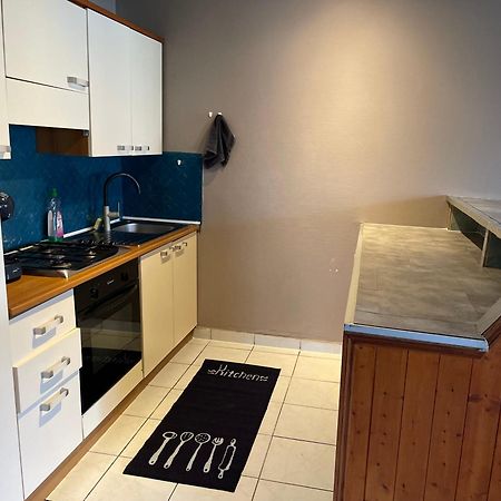 Appartement Au Porte De Geneve Saint-Genis-Pouilly Exterior foto